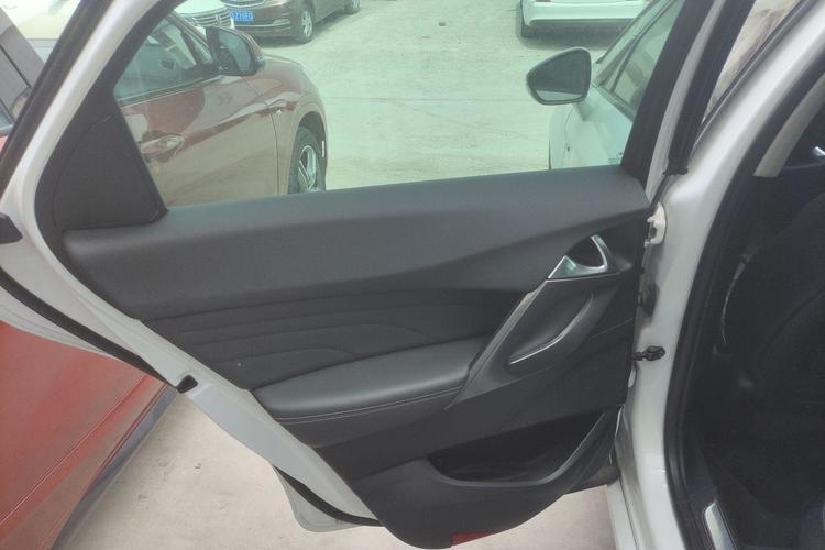Used DS 5 2015 1.6T Elegant Edition THP160 Interior 8