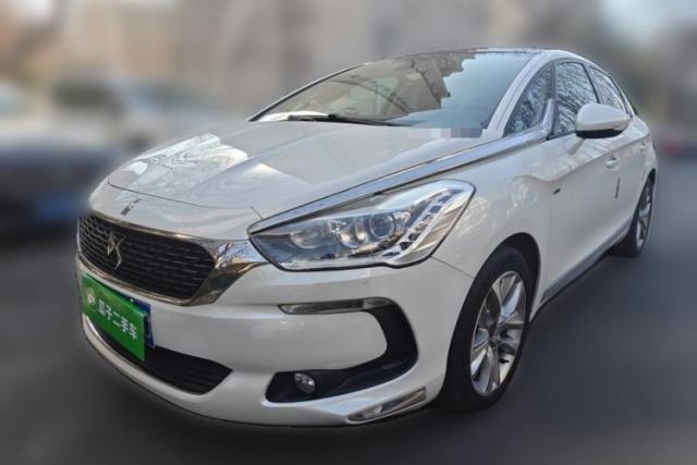 Used DS 5 2015 1.6T Luxury Edition THP160