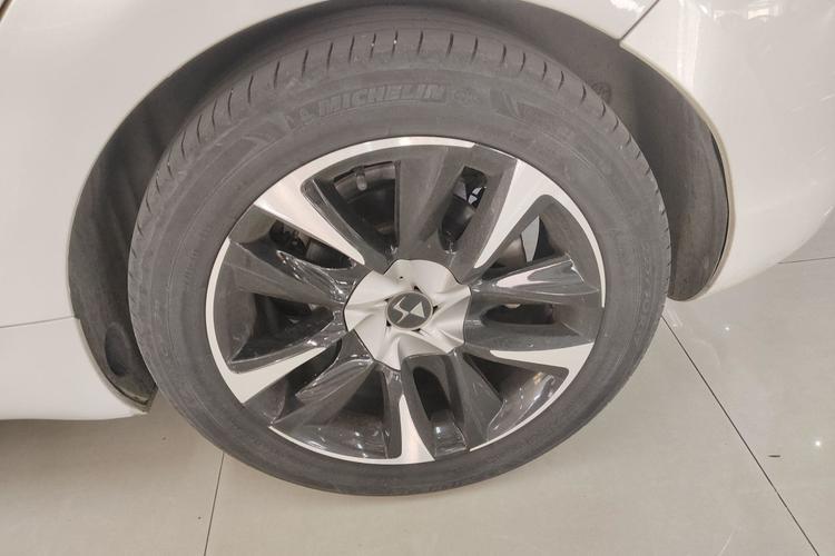Used DS 5 2015 1.6T Luxury Edition THP160 Left Rear Wheel Hub