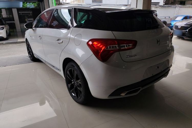 Used DS 5 2015 1.8T Luxury Edition THP200 Rear Left 45 Deg