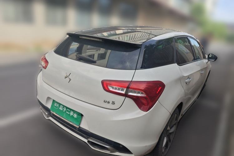Used DS 5 2015 1.8T Luxury Edition THP200 Rear Right 45 Deg