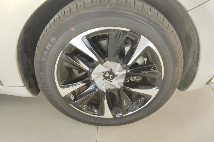 Used DS 5 2015 1.6T Luxury Edition THP160 Right Front Wheel Hub