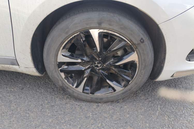 Used DS 5 2015 1.6T Luxury Edition THP160 Right Front Wheel Hub