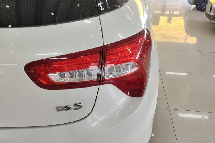 Used DS 5 2015 1.6T Luxury Edition THP160 Right Rear Taillight