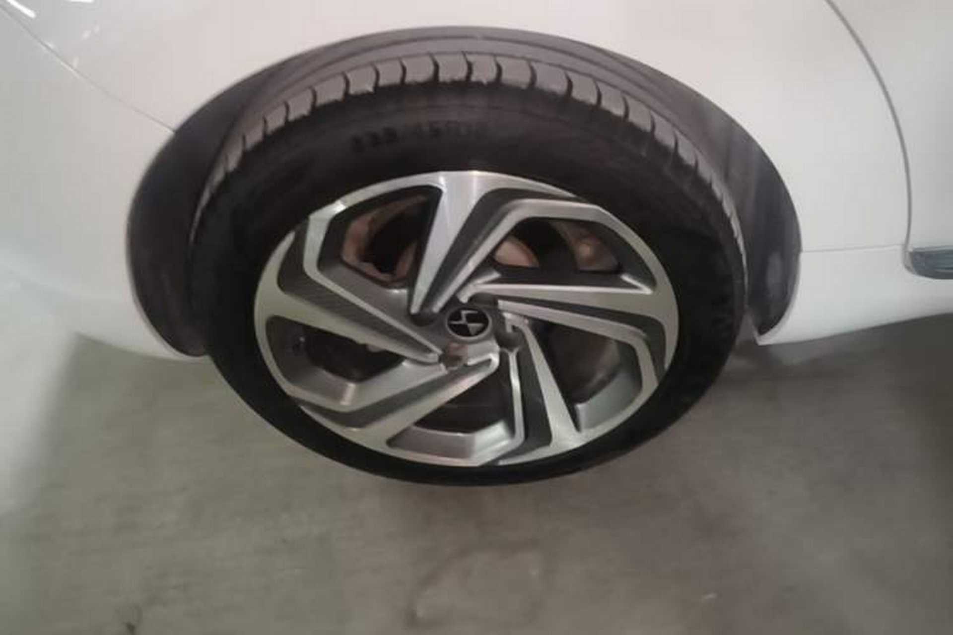 Used DS 5 2015 1.8T Prestige Edition THP200 Right Rear Wheel Hub