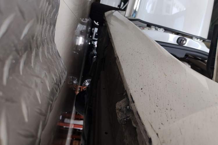 Used DS 5 2015 1.8T Luxury Edition THP200 Right Side Sill
