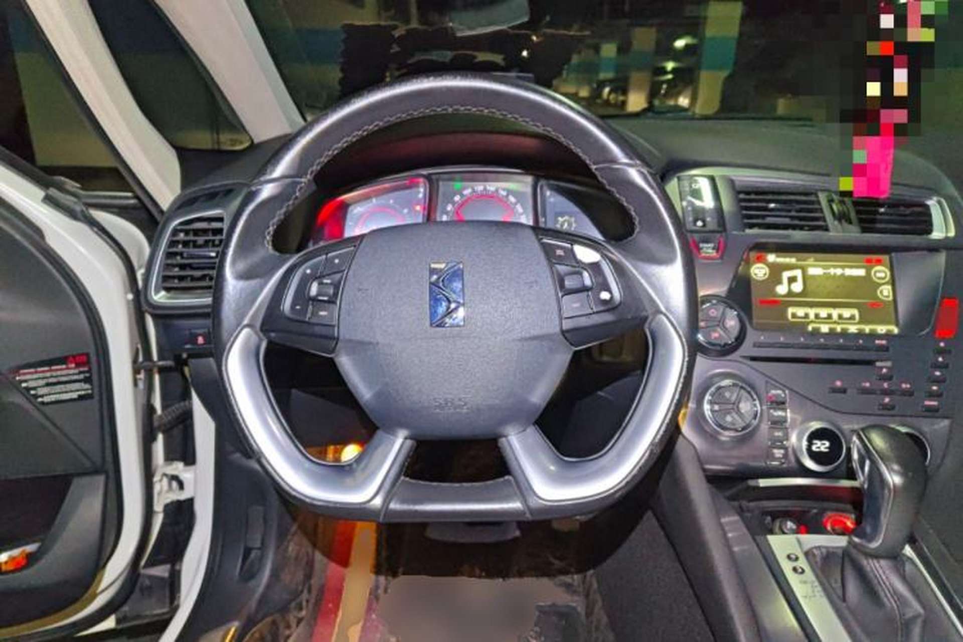 Used DS 5 2015 1.6T Luxury Edition THP160 Steering Wheel
