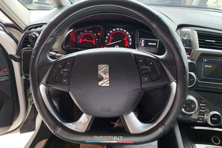 Used DS 5 2015 1.8T Luxury Edition THP200 Steering Wheel
