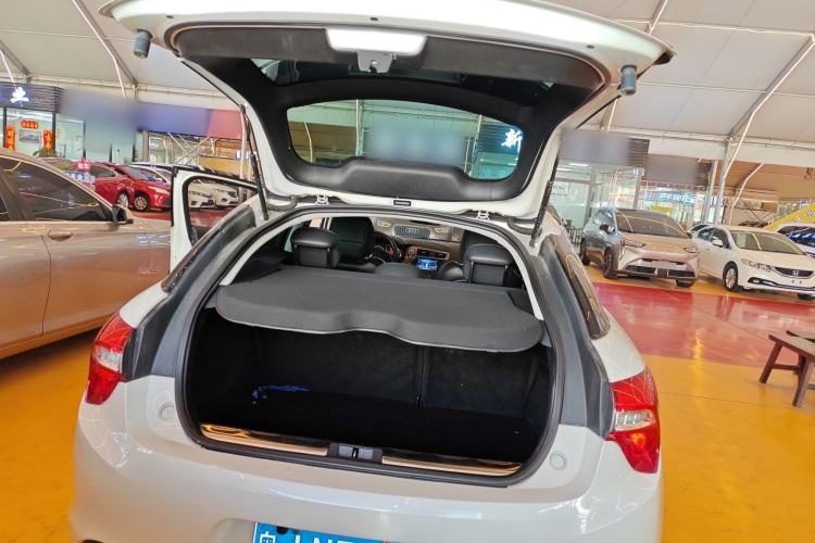 Used DS 5 2015 1.6T Elegant Edition THP160 Trunk