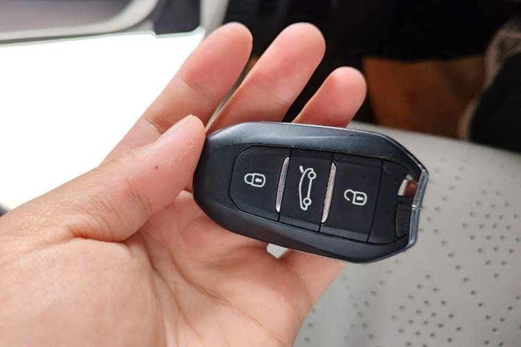 Used DS 5 2015 1.8T Luxury Edition THP200 Vehicle Key
