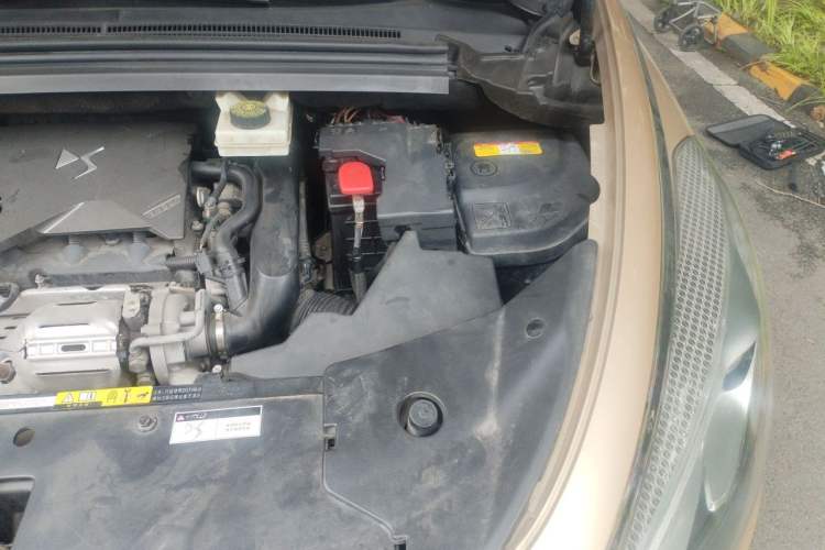 Used DS 5 2015 1.8T Prestige Edition THP200 Engine Bay Left