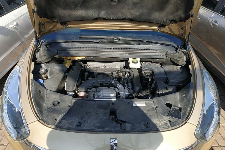 Used DS 5 2015 1.6T Elegant Edition THP160 Engine Bay