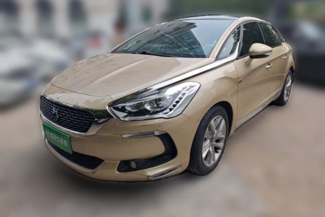 Used DS 5 2015 1.6T Luxury Edition THP160