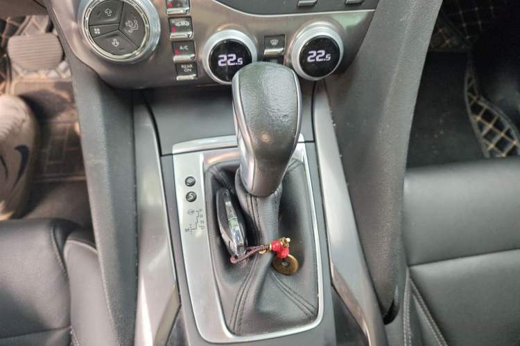 Used DS 5 2015 1.6T Luxury Edition THP160 Gear Lever