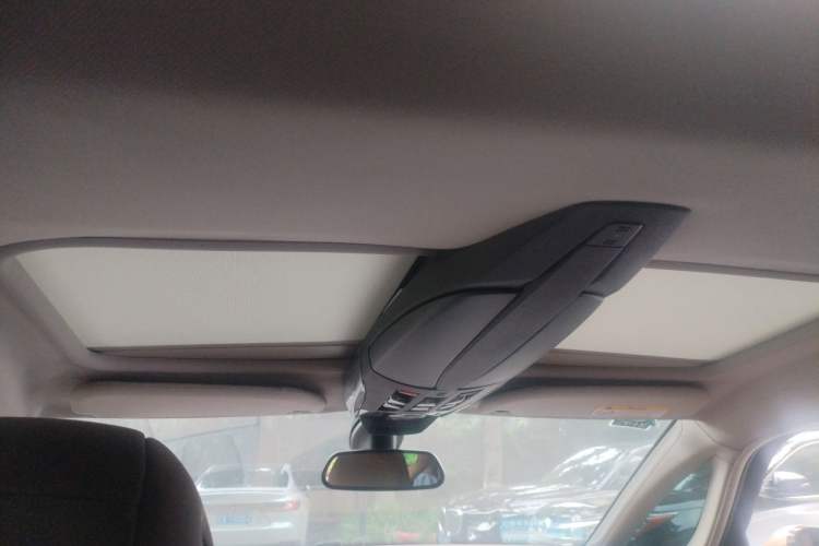 Used DS 5 2015 1.8T Prestige Edition THP200 Headliner