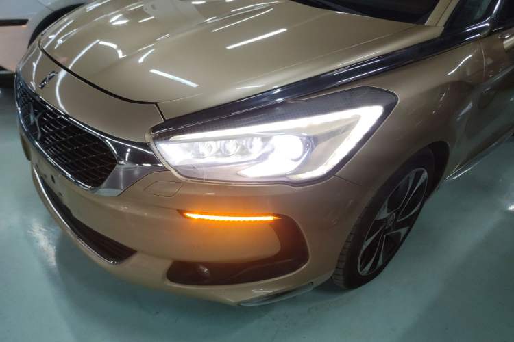 Used DS 5 2015 1.8T Prestige Edition THP200 Left Front Headlight
