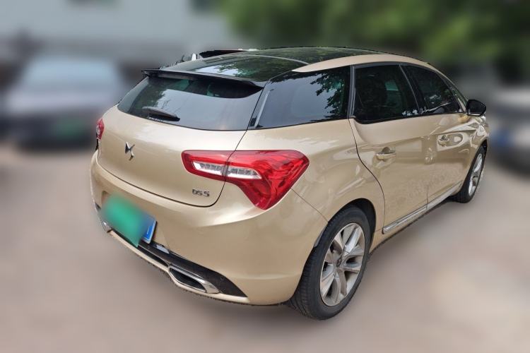 Used DS 5 2015 1.6T Luxury Edition THP160 Rear Right 45 Deg