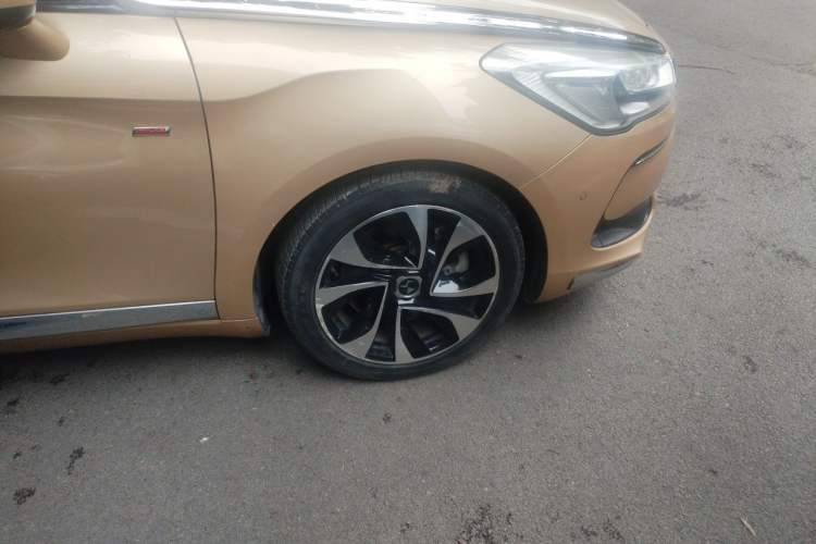 Used DS 5 2015 1.8T Prestige Edition THP200 Right Front Wheel Hub