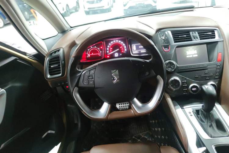 Used DS 5 2015 1.8T Prestige Edition THP200 Steering Wheel