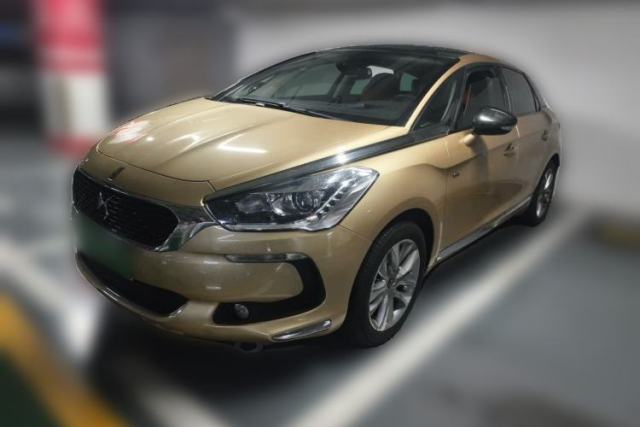 Used DS 5 2015 1.6T Luxury Edition THP160