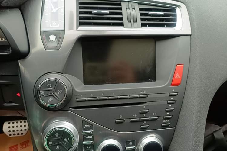 Used DS 5 2018 30THP P-Line Sport Model Audio And AC Panel
