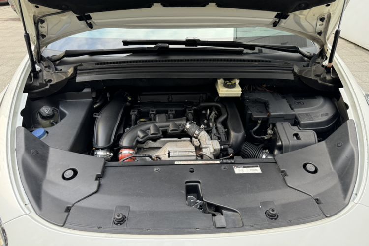 Used DS 5 2018 30THP P-Line Sport Model Exterior 7