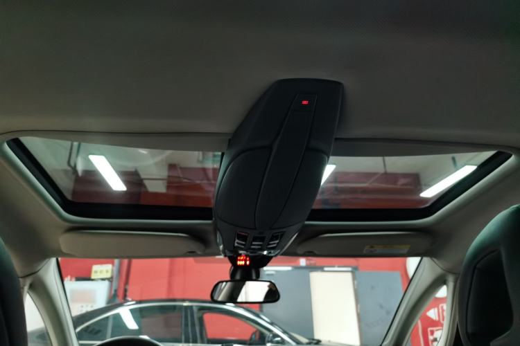 Used DS 5 2018 30THP P-Line Sport Model Headliner