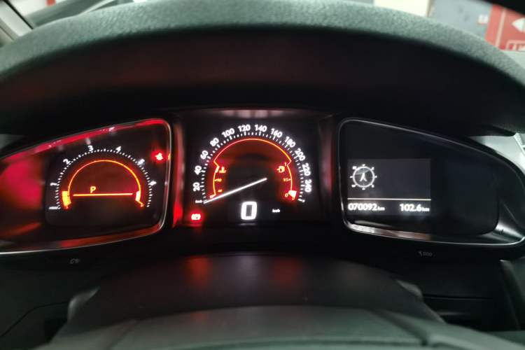 Used DS 5 2018 30THP P-Line Sport Model Instrument Cluster