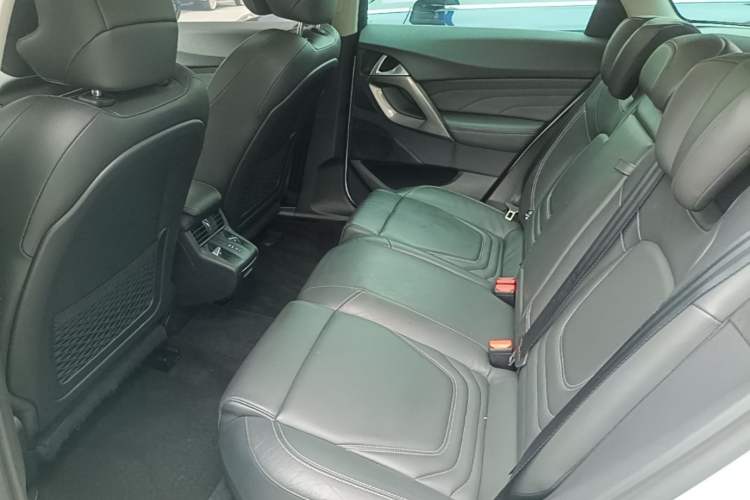 Used DS 5 2018 30THP P-Line Sport Model Left Rear Seat