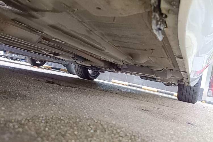 Used DS 5 2018 30THP P-Line Sport Model Left Side Sill