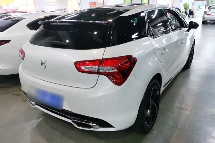 Used DS 5 2018 30THP P-Line Sport Model Rear Right 45 Deg