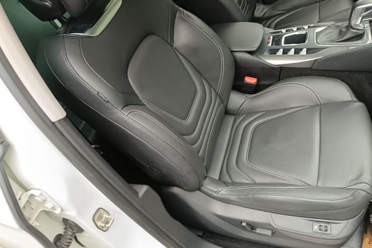 Used DS 5 2018 30THP P-Line Sport Model Right Front Seat