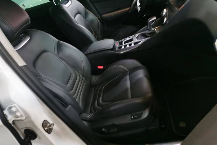 Used DS 5 2018 30THP P-Line Sport Model Right Front Seat