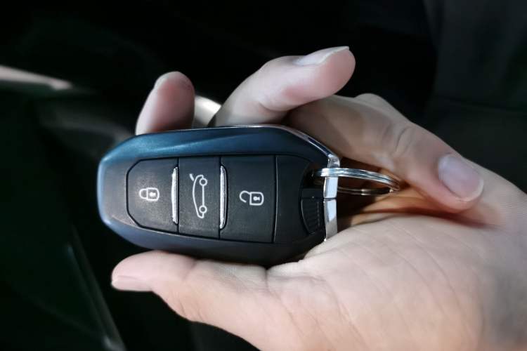 Used DS 5 2018 30THP P-Line Sport Model Vehicle Key
