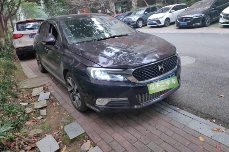 Used DS 5LS 2014 1.6T Prestige Edition THP200 Front Right 45 Deg