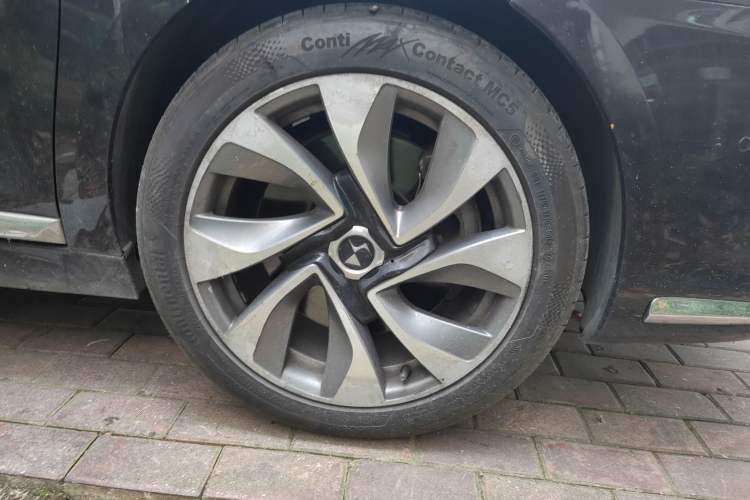 Used DS 5LS 2014 1.6T Prestige Edition THP200 Right Front Wheel Hub