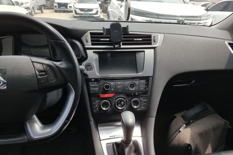 Used DS 5LS 2014 1.6T Luxury Edition THP160 Audio And AC Panel