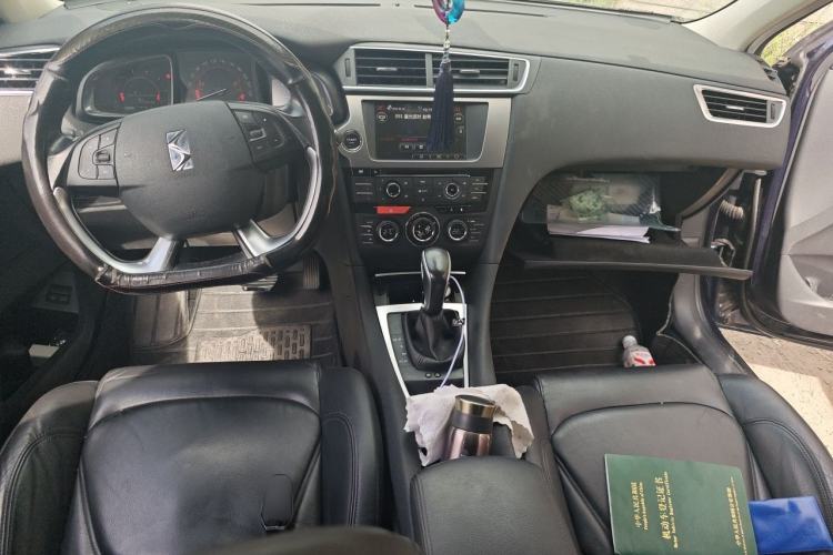 Used DS 5LS 2014 1.6T Luxury Edition THP160 Center Console