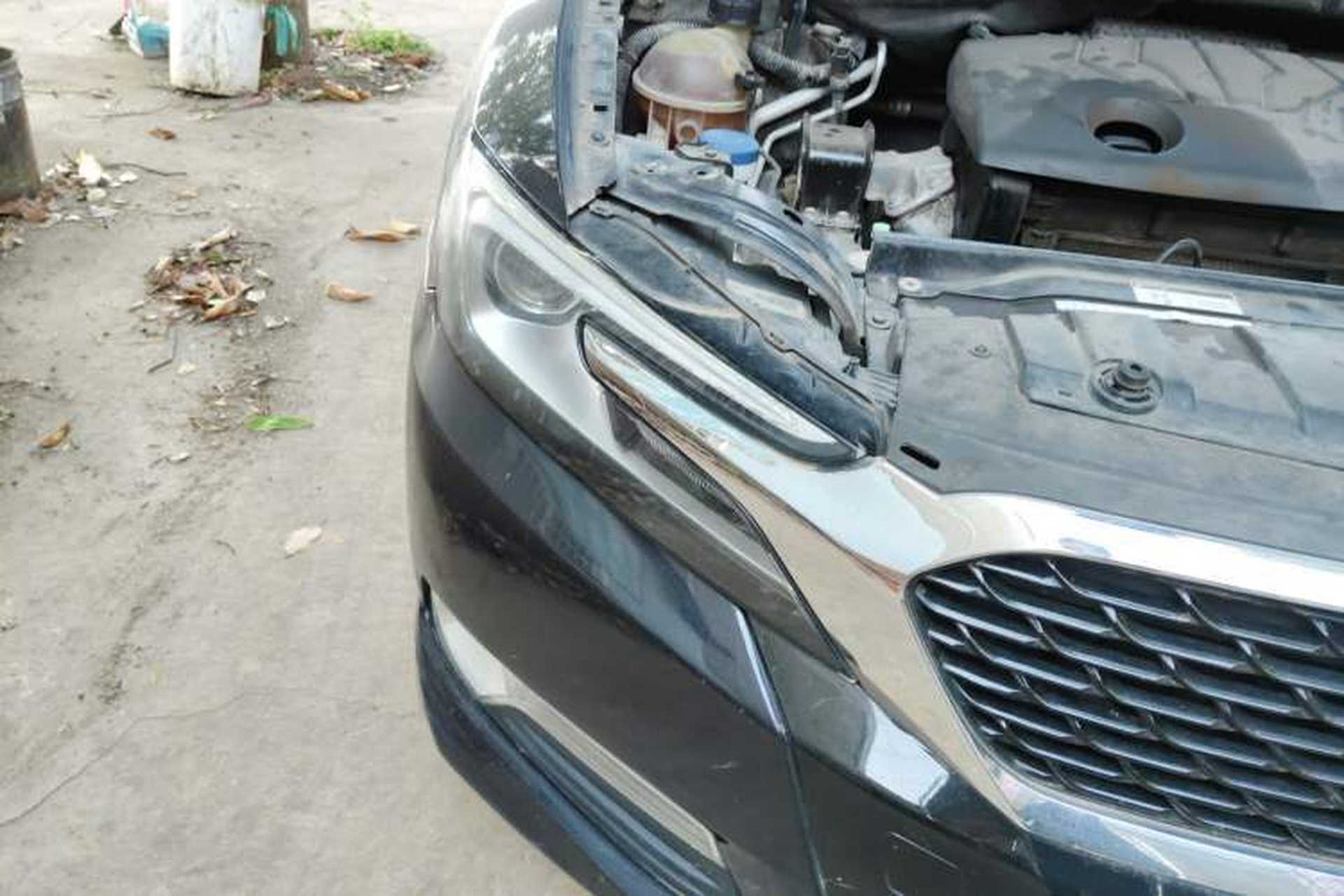 Used DS 5LS 2014 1.8L automatic Comfort version VTi140 Right Front Headlight