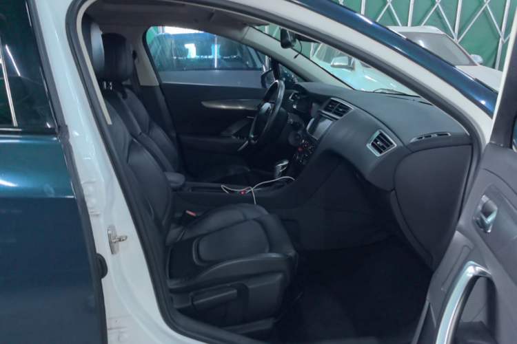 Used DS 5LS 2014 1.6T Elegant Version THP160 Right Front Seat
