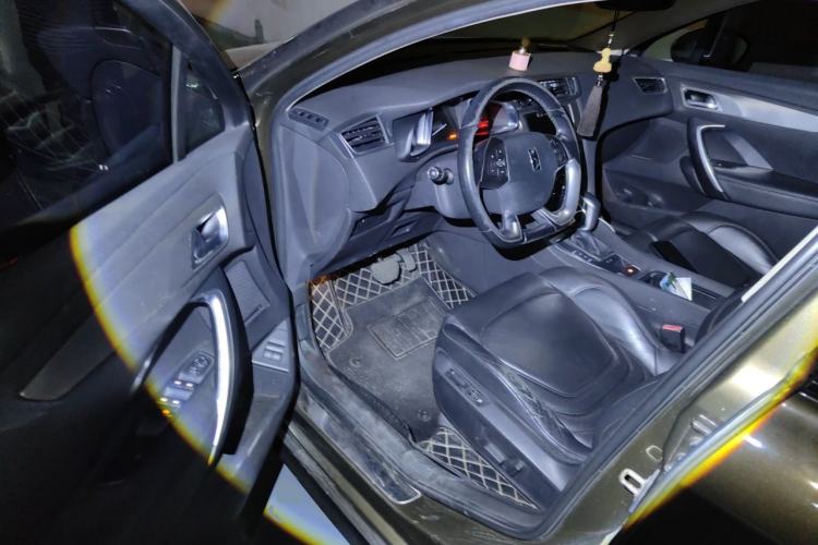 Used DS 5LS 2014 1.6T Luxury Edition THP160 Driver Seat