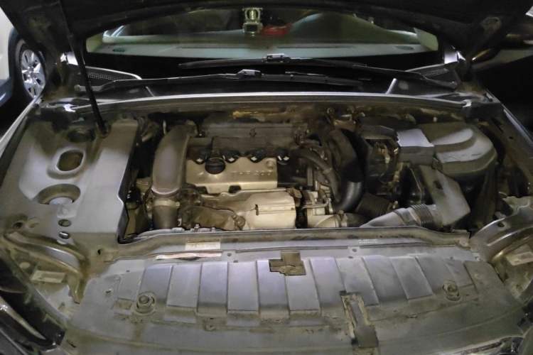 Used DS 5LS 2014 1.6T Prestige Edition THP200 Engine Bay