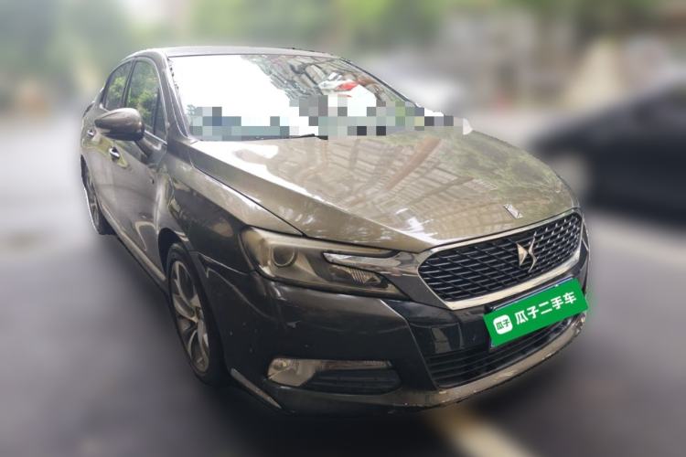 Used DS 5LS 2014 1.6T Luxury Edition THP160 Front Right 45 Deg