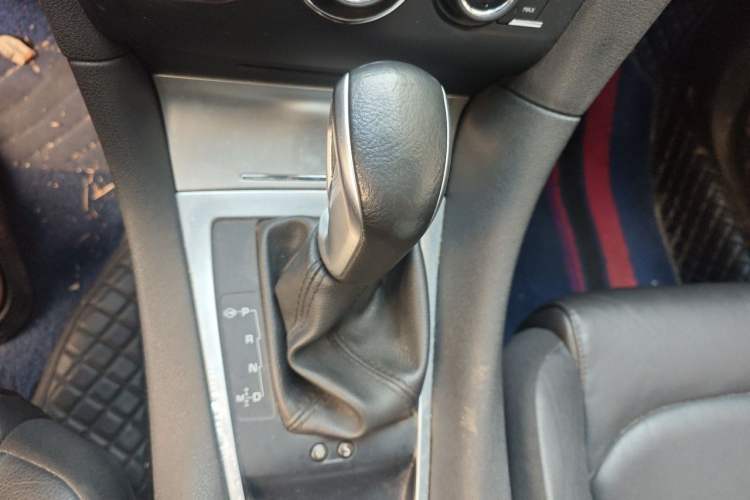 Used DS 5LS 2014 1.6T Luxury Edition THP160 Gear Lever