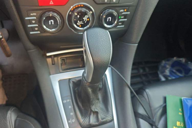 Used DS 5LS 2014 1.6T Elegant Version THP160 Gear Lever