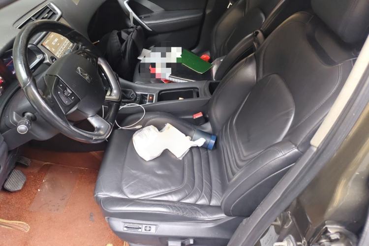 Used DS 5LS 2014 1.6T Luxury Edition THP160 Left Front Seat