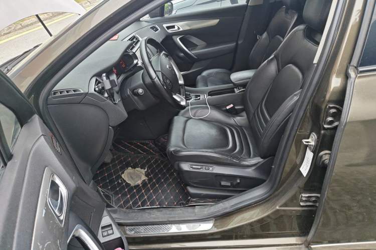 Used DS 5LS 2014 1.6T Luxury Edition THP160 Left Front Seat