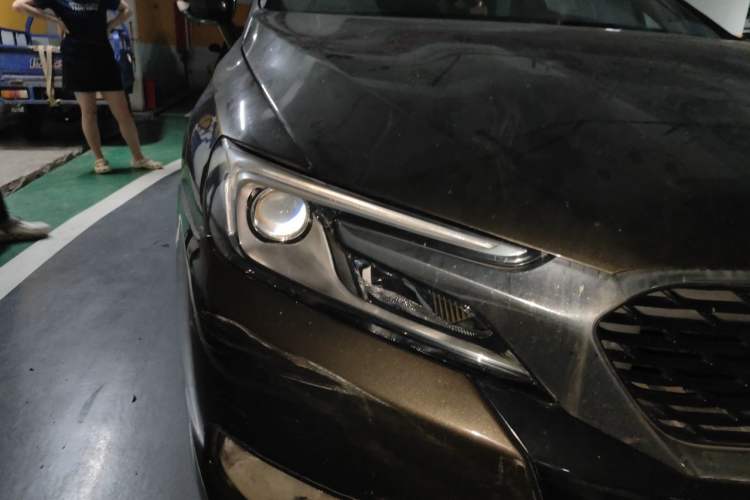 Used DS 5LS 2014 1.6T Luxury Edition THP160 Right Front Headlight