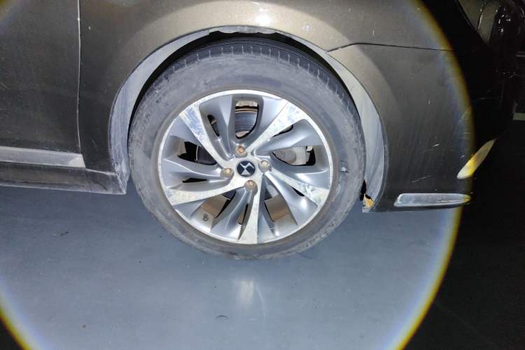 Used DS 5LS 2014 1.6T Luxury Edition THP160 Right Front Wheel Hub