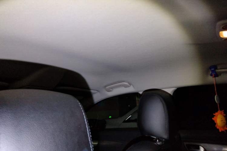 Used DS 5LS 2014 1.8L automatic Comfort version VTi140 Headliner